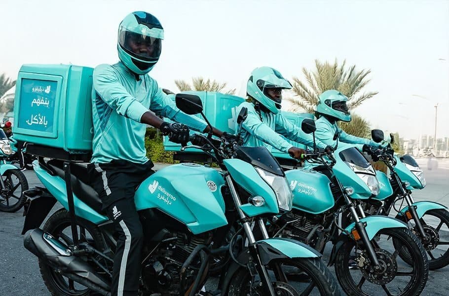 Nem kell mindig külön kampány: hogyan vált a Deliveroo futárhálózata önálló városi márkajelenséggé?